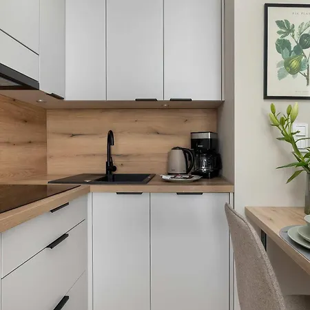 Apartman West Park Stylish Near The By Renters