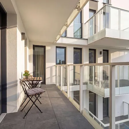 Apartman West Park Stylish Near The By Renters