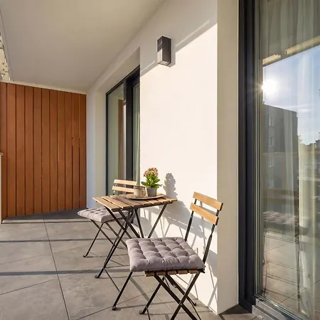 West Park Stylish Near The By Renters Apartman